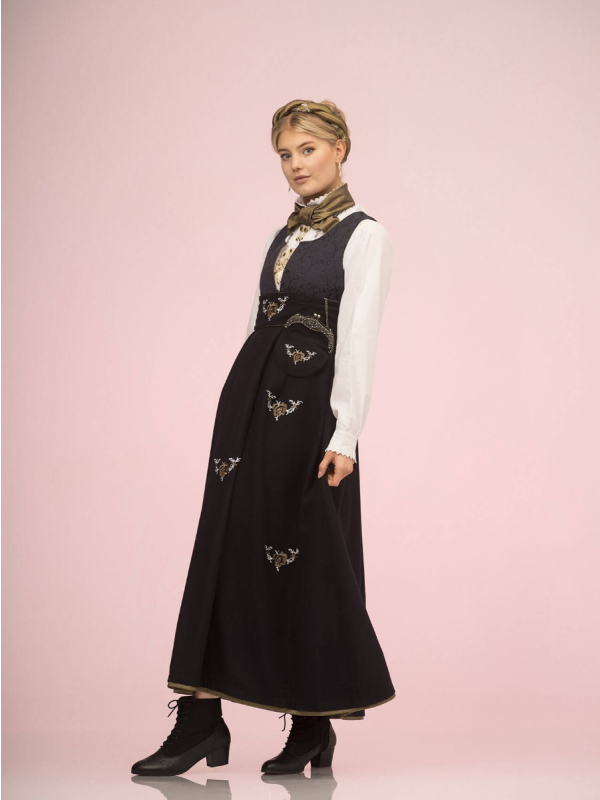 Maxemilia Gøril festdrakt