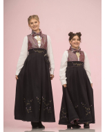 Ulla festdrakt fra Maxemilia
