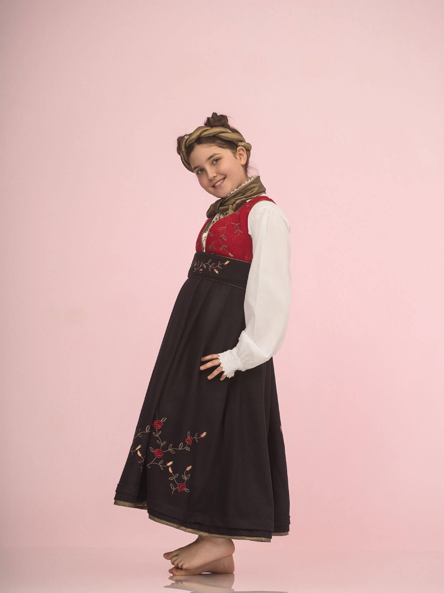Hedda Festdrakt