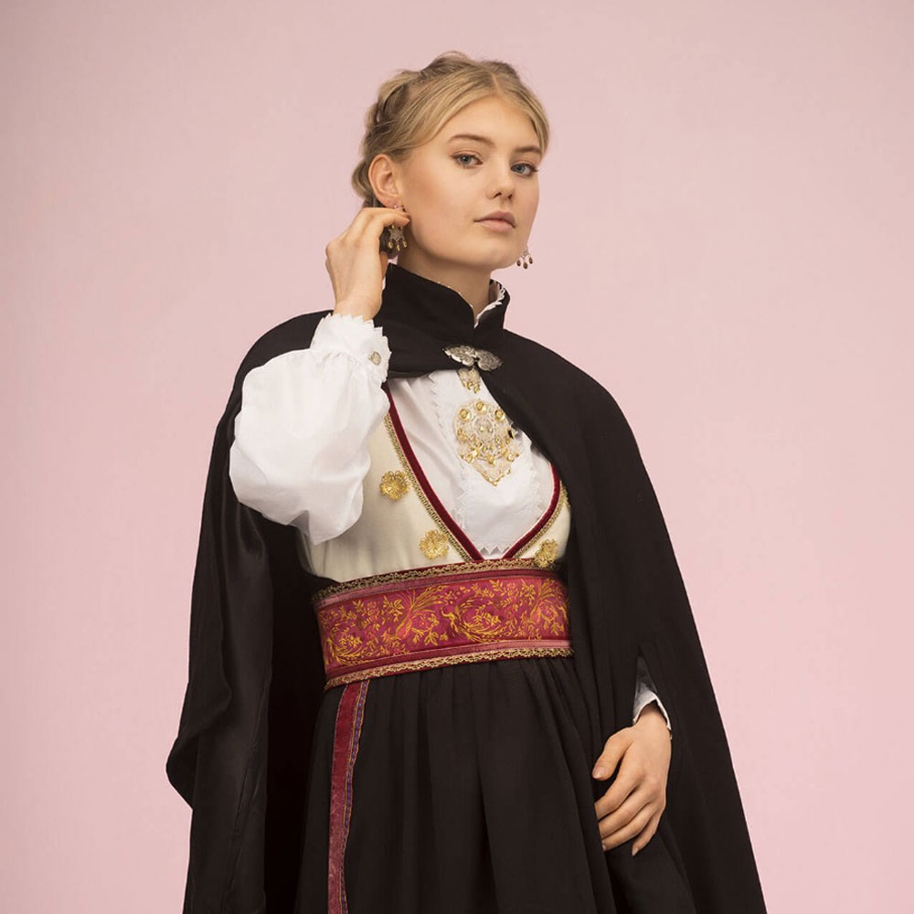 Leonora Cape